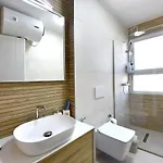 Noir Living 2 Bedroom Appartement Tirana