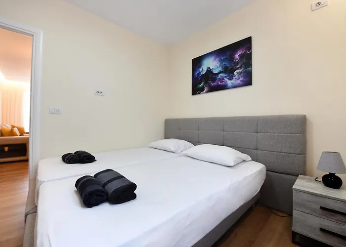 Noir Living 2 Bedroom Апартаменты *