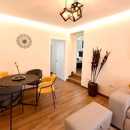아파트 Noir Living 2 Bedroom