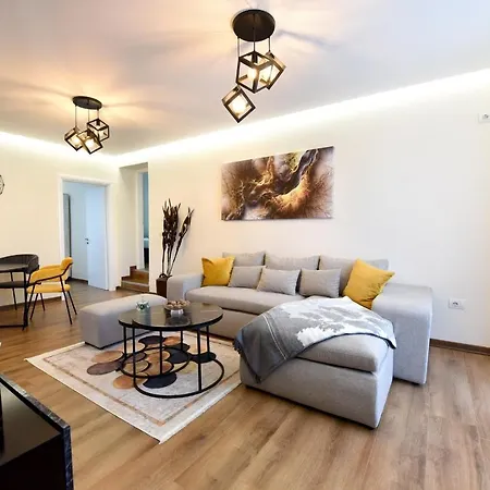 Noir Living 2 Bedroom Daire *