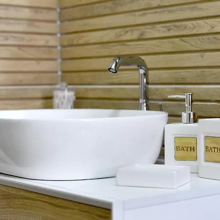 Noir Living 2 Bedroom Daire