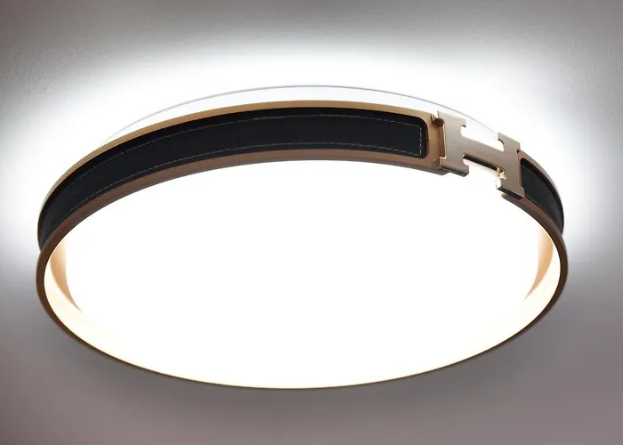 Noir Living 2 Bedroom アパート ティラナ